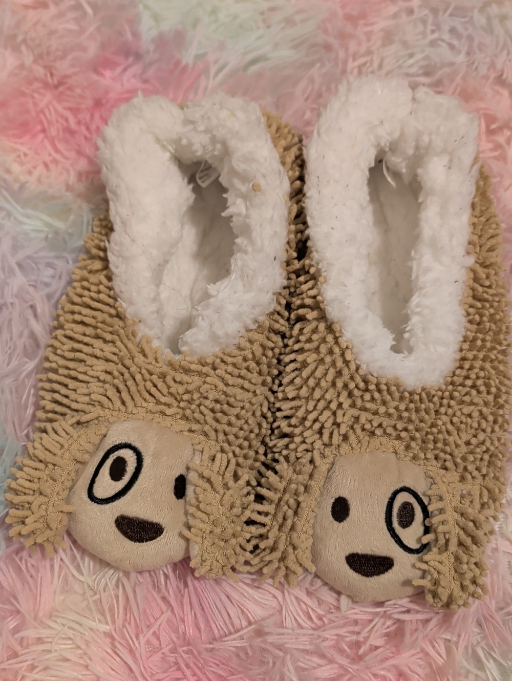 Kids Cozy Hedgehog Slipper Socks - Tan & White